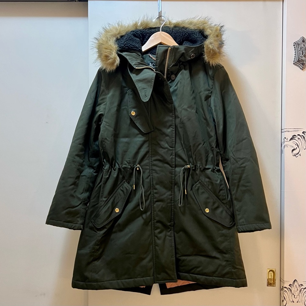 NWT J.Crew Perfect Winter Parka 2022 Medium (fits LARGE) see measurements